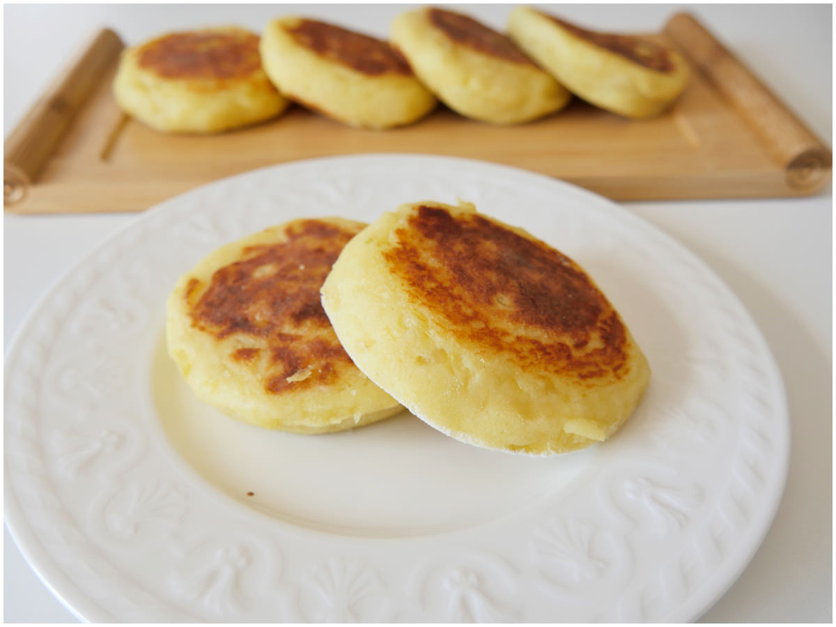 Focaccine di patate ripiene