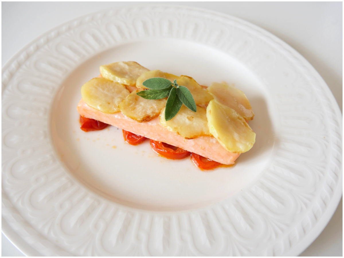 Salmone in crosta di patate