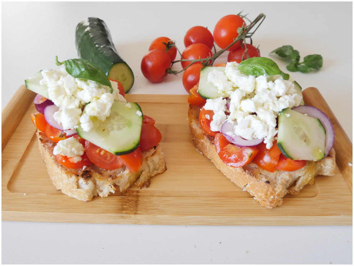 Bruschette alla greca