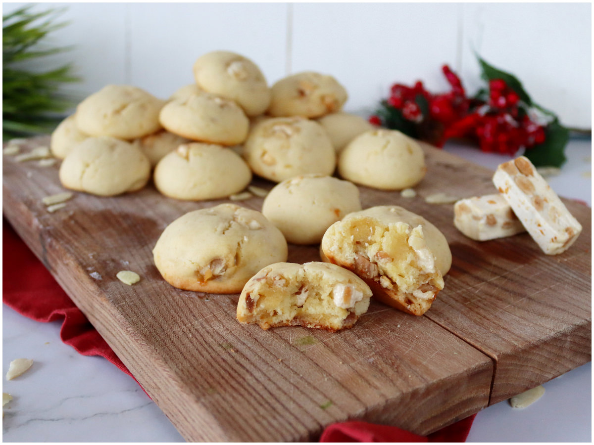 Biscotti al torrone