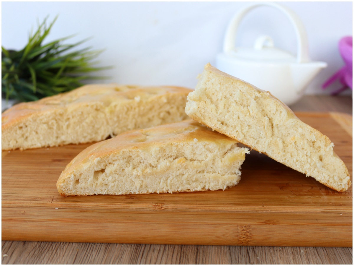 Focaccia al latte caldo