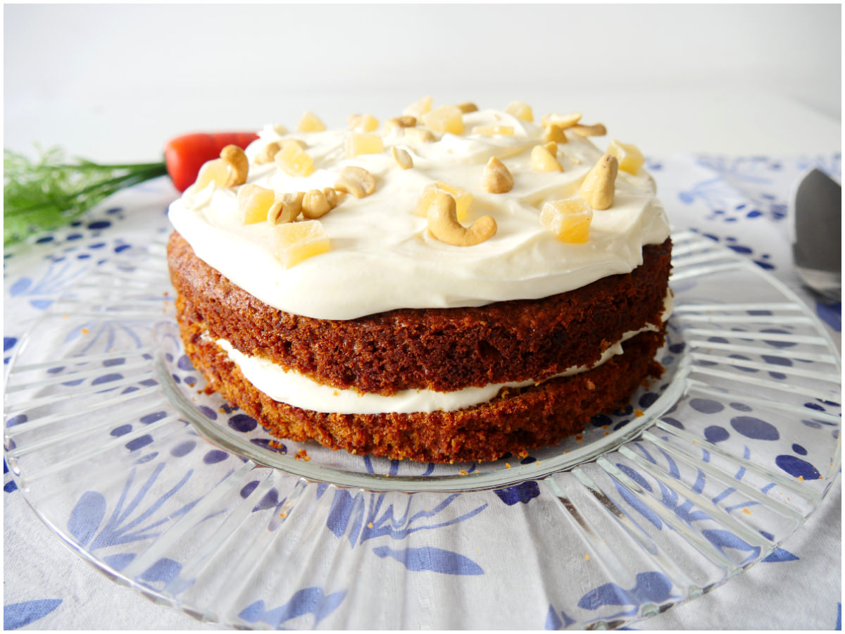 Torta di carote noci e zenzero