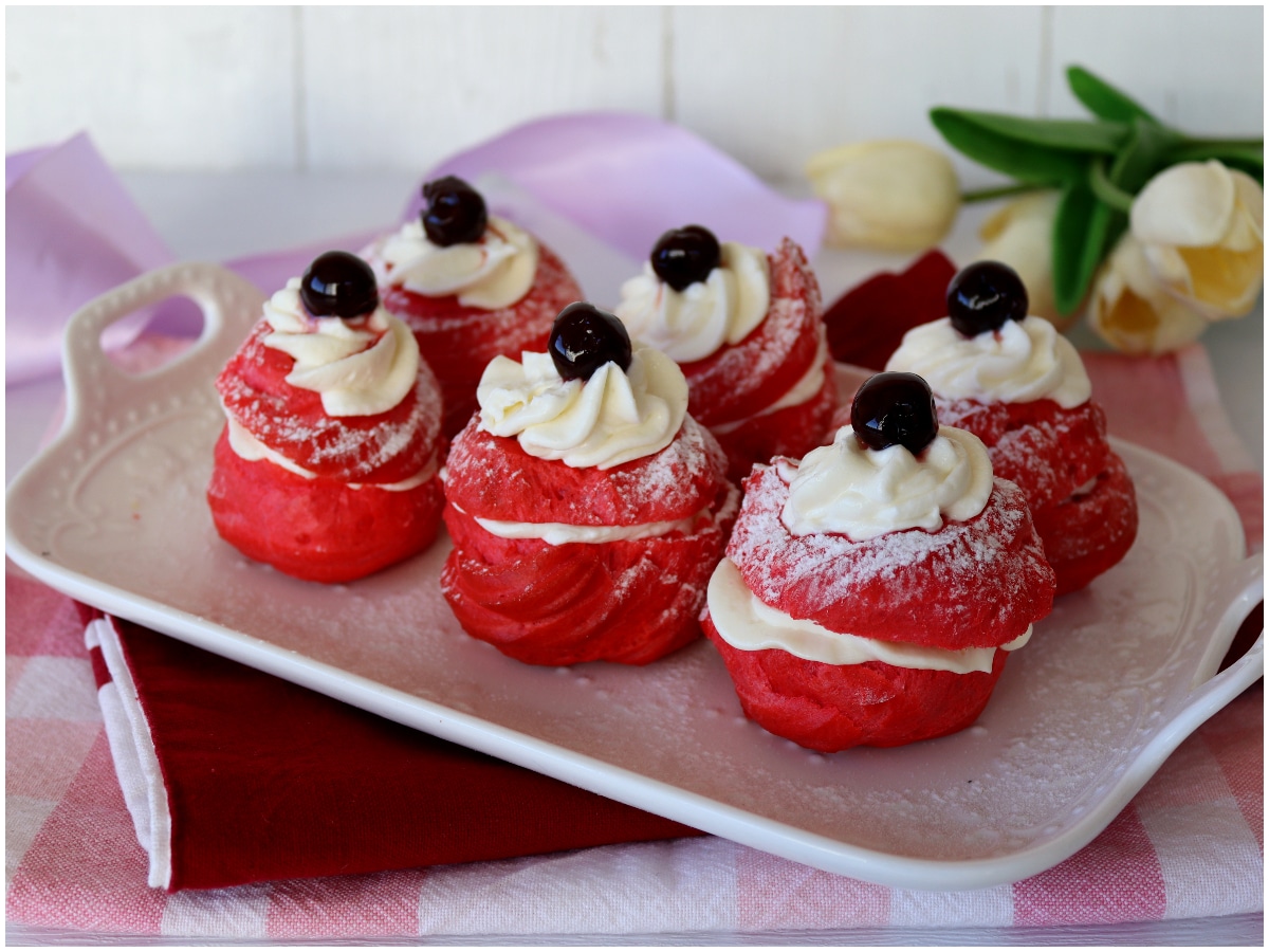 Zeppole Red Velvet