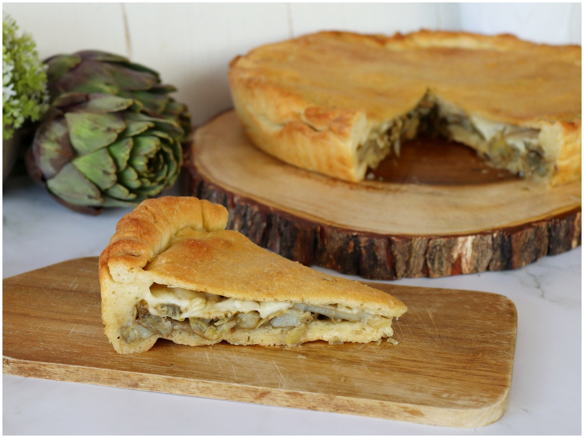 Pizza ripiena di carciofi