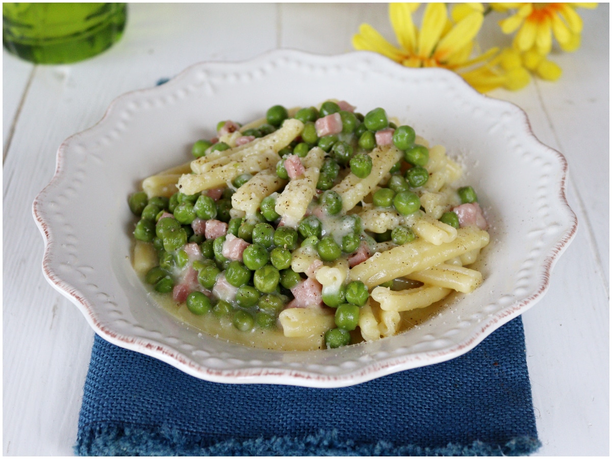 Pasta prosciutto e piselli