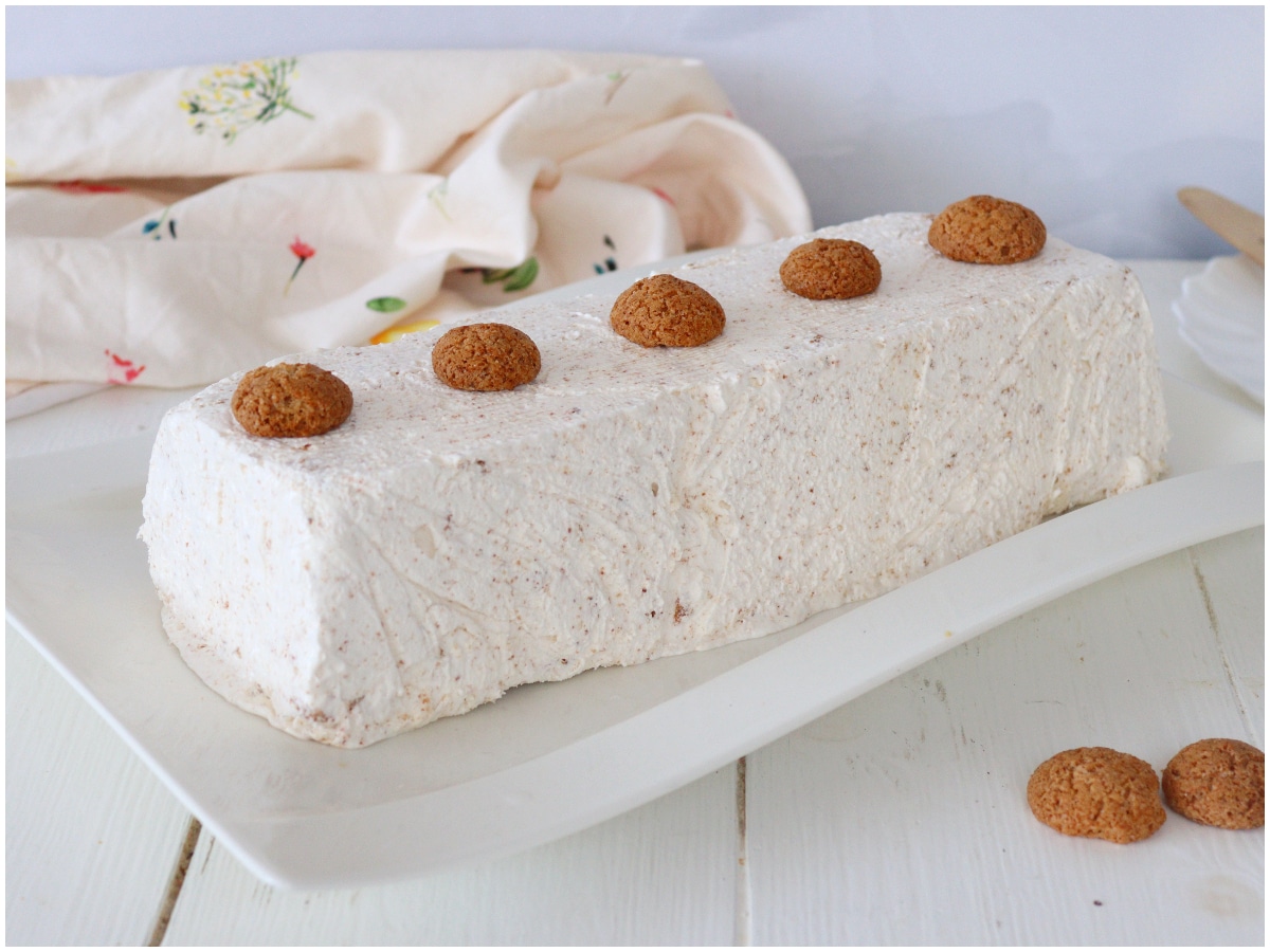 Semifreddo all'amaretto