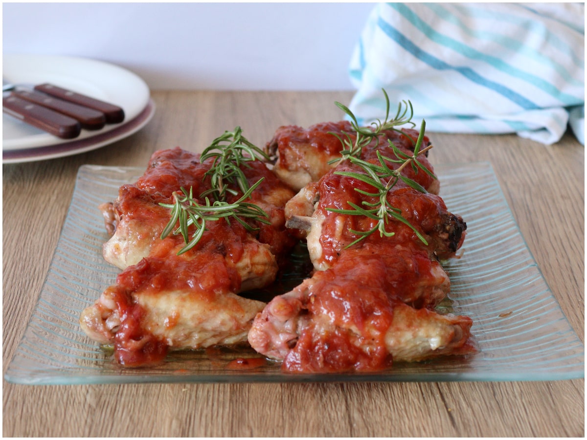Pollo alle prugne