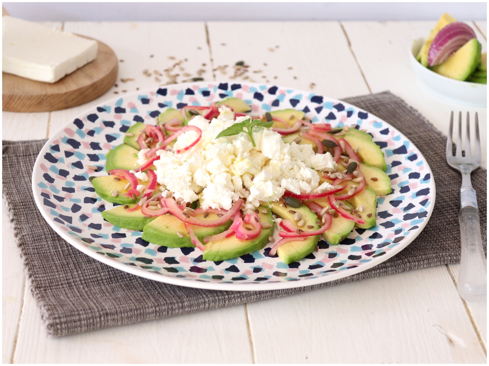 Insalata di feta e avocado